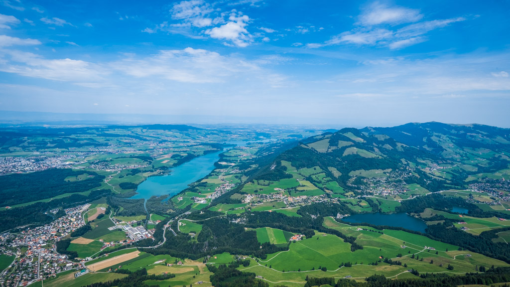 Vue sur le Lac de la Gruyère et sur le Val de Charmey